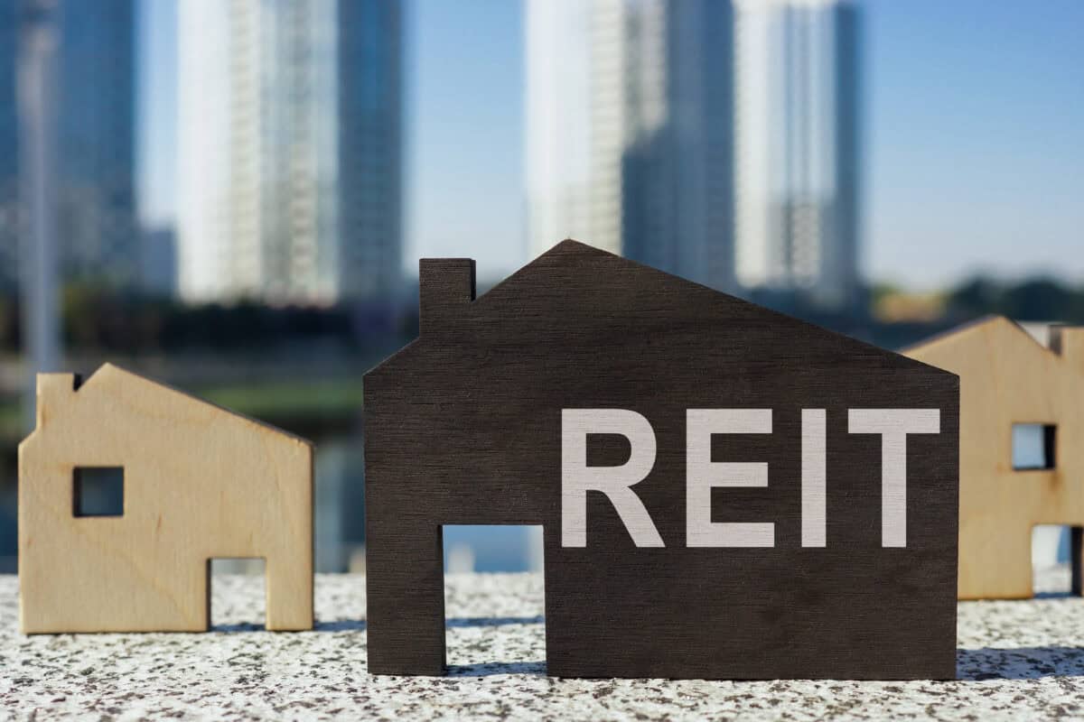 REIT Leverage: Debt Maturity and Interest Coverage