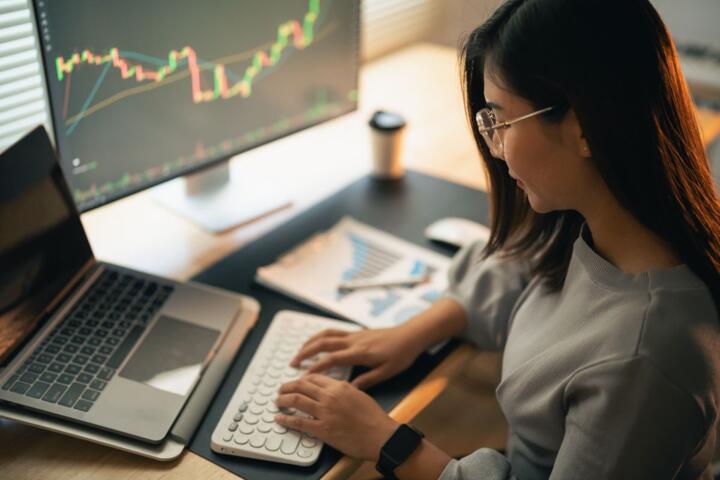 How to Decide Between Two Good Investments