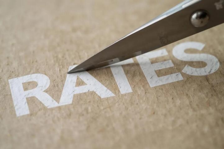 How to Position a Portfolio for Rate Cuts