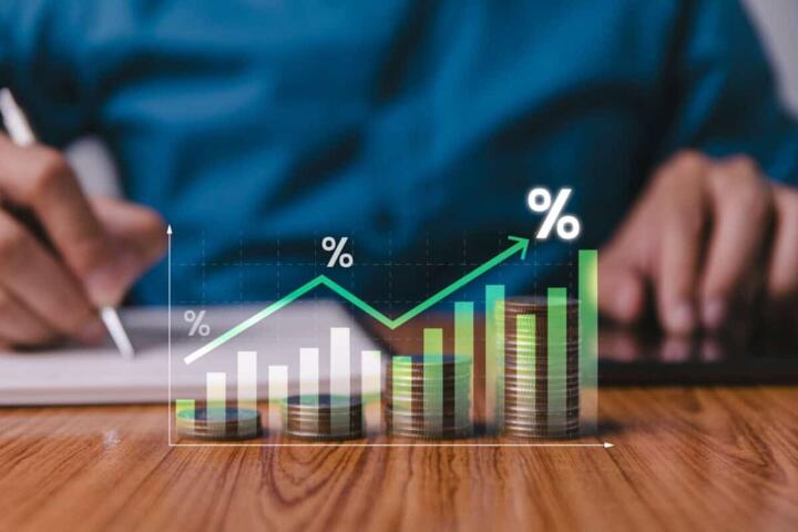 Dividend Growth vs High Yield: Which Strategy Wins